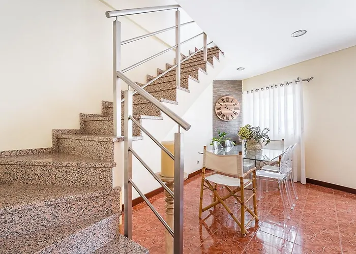 Guestready - Afurada River View דירה