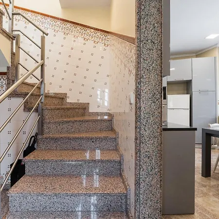 Daire Guestready - Afurada River View